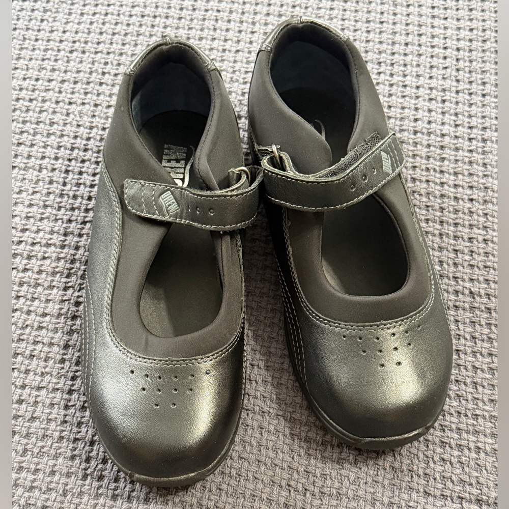 Drew Rose Women Casual Shoe In Black/black Stretch size 6.5 WW